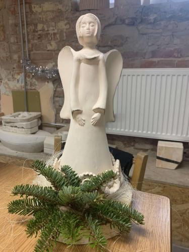 Ceramiczny anioł